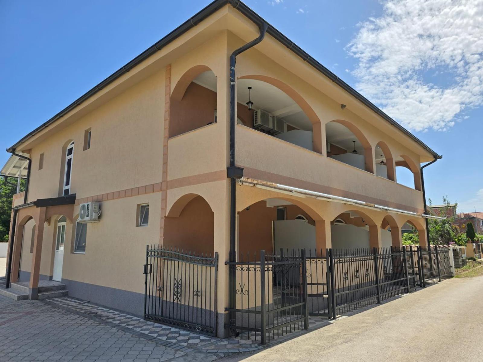 Vila Cattleya Donji Stoj Luaran gambar